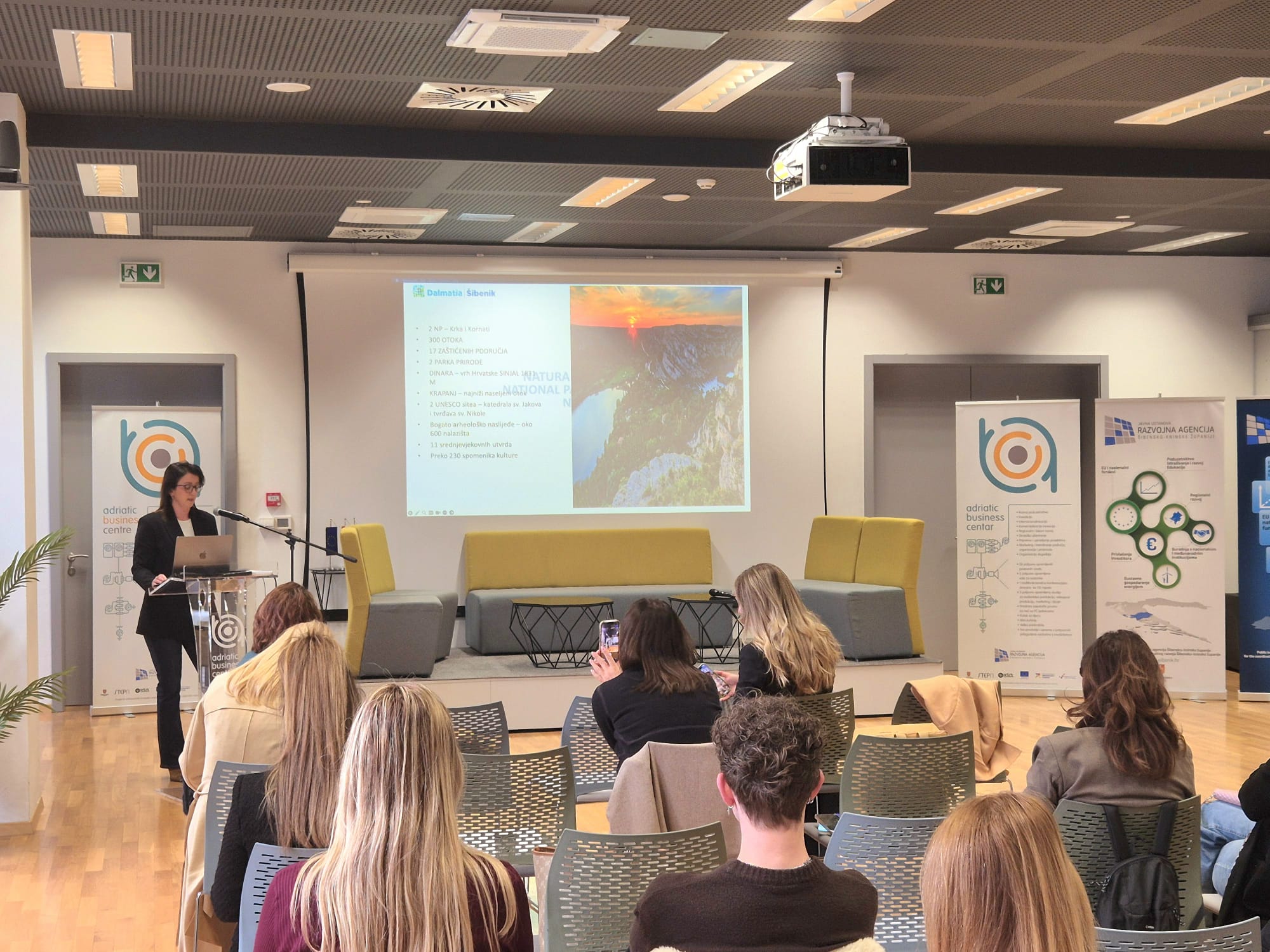 U Adriatic Business Centru održana edukacija za pružatelje usluga u obiteljskom smještaju